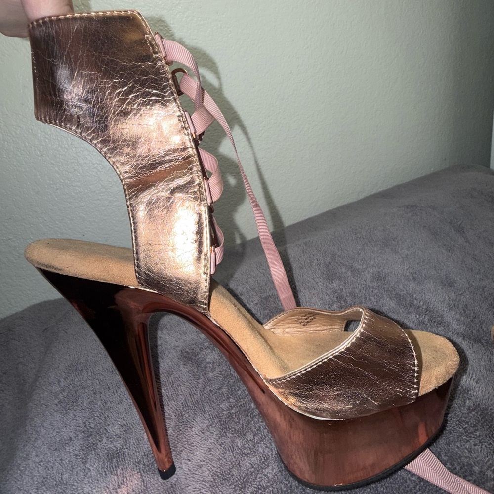 NWOT | Elegant Strappy Rose Gold Platform  Womens Pole Pleaser Heel | S:9 | $49
